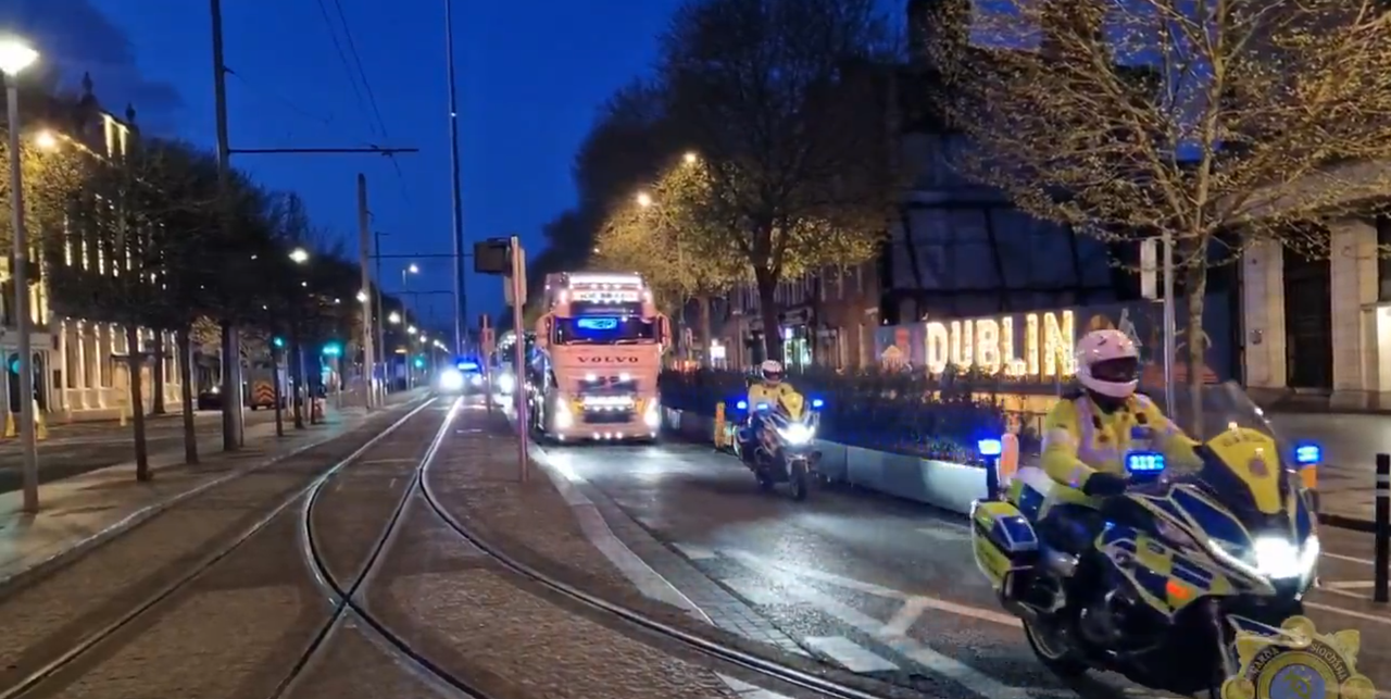 Fuel protests day 6: Garda operation to remove vehicles