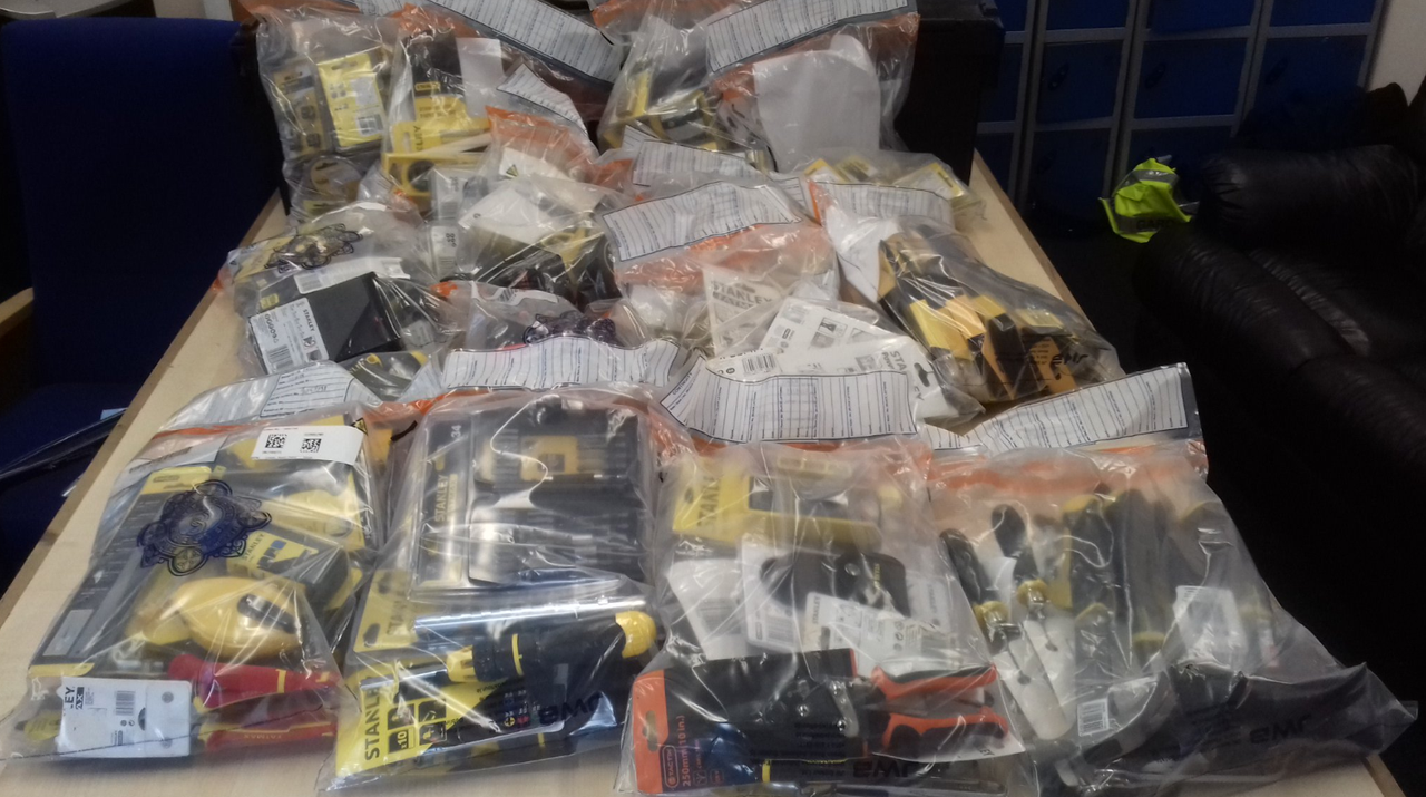 €6,000 worth of stolen tools recovered in car boot sale