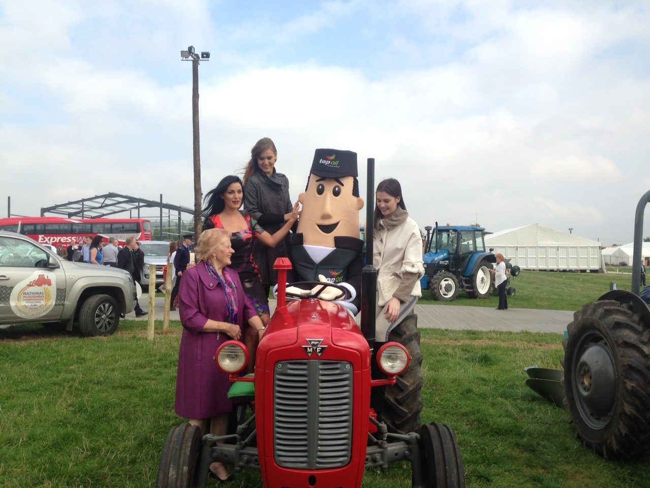 Just one week, six days and a few hours until....the Ploughing Championships!!!