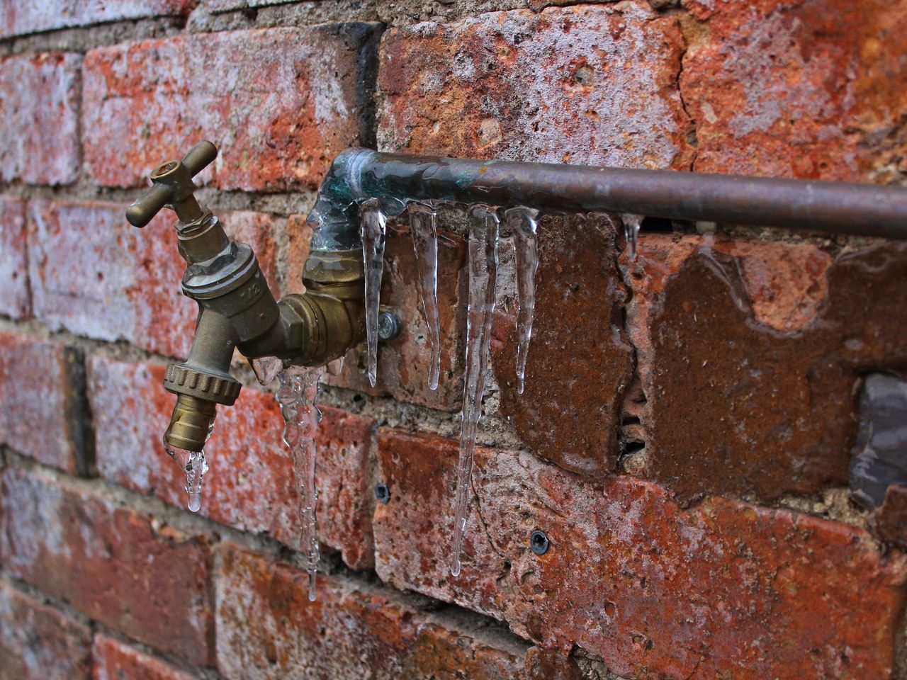 Irish Water advises conservation of water ahead of periods of frost