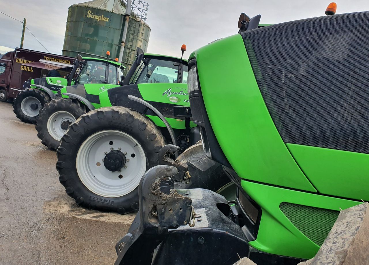 Auction report: Fleet of Deutz-Fahr tractors offered for sale in Co. Meath [updated]