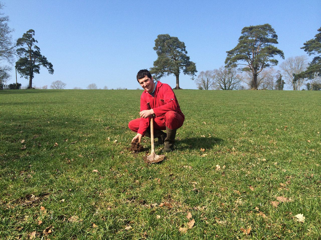 Dairy farmer takes early lead in 2015 Yara Grass Prix