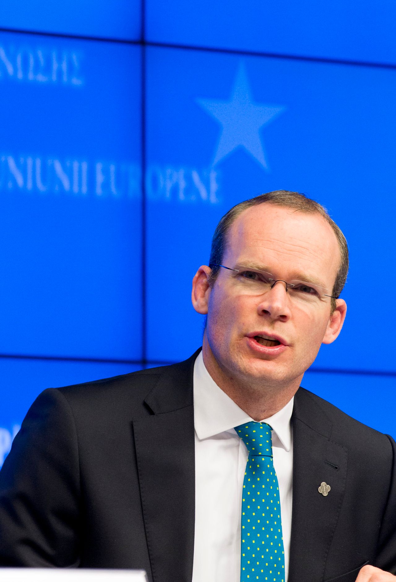 Coveney calls for factories to be ‘more proactive’ on beef issues 