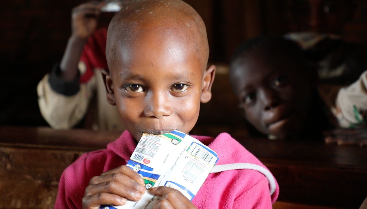 School meals project providing 3,000 children with milk in Burundi