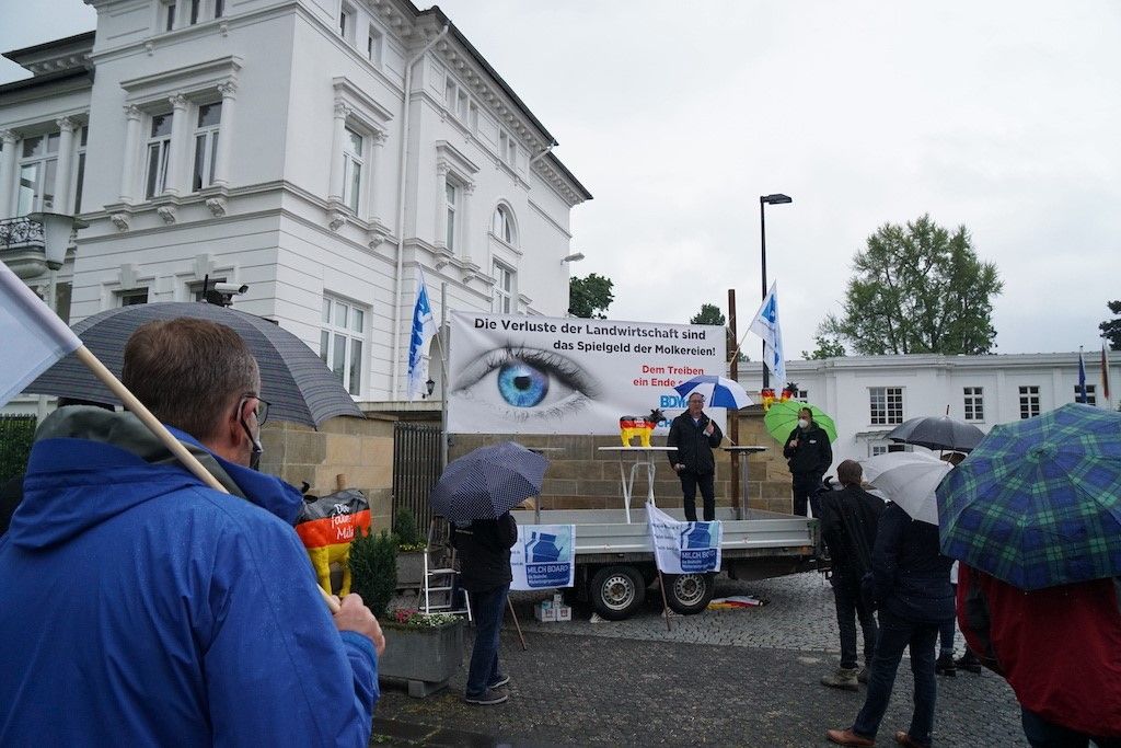 Dairy farmers across Europe to demonstrate for higher prices