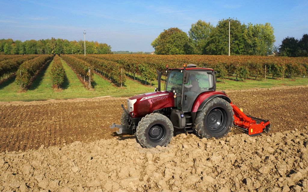 McCormick X6.135 with XtraShift transmission
