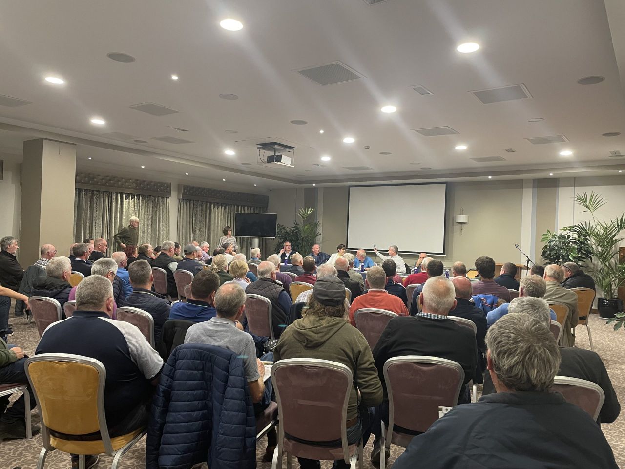 Kerry meeting hears of stress over ACRES payment clawback