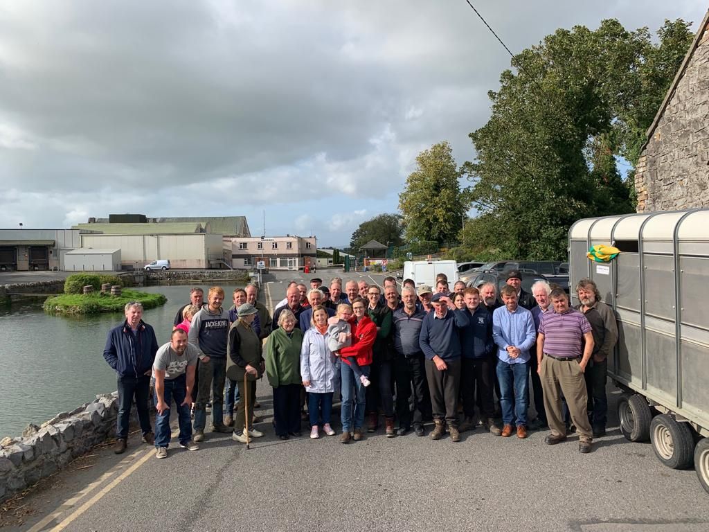 Independent Farmers meet with minister and seek voice in beef talks
