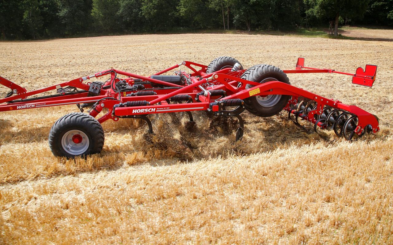 Pics: Brace of new Horsch kit for tillage farmers