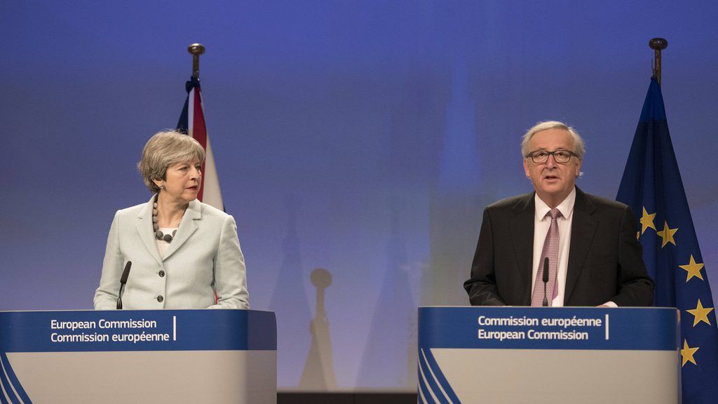 Legally-binding changes agreed on Brexit backstop
