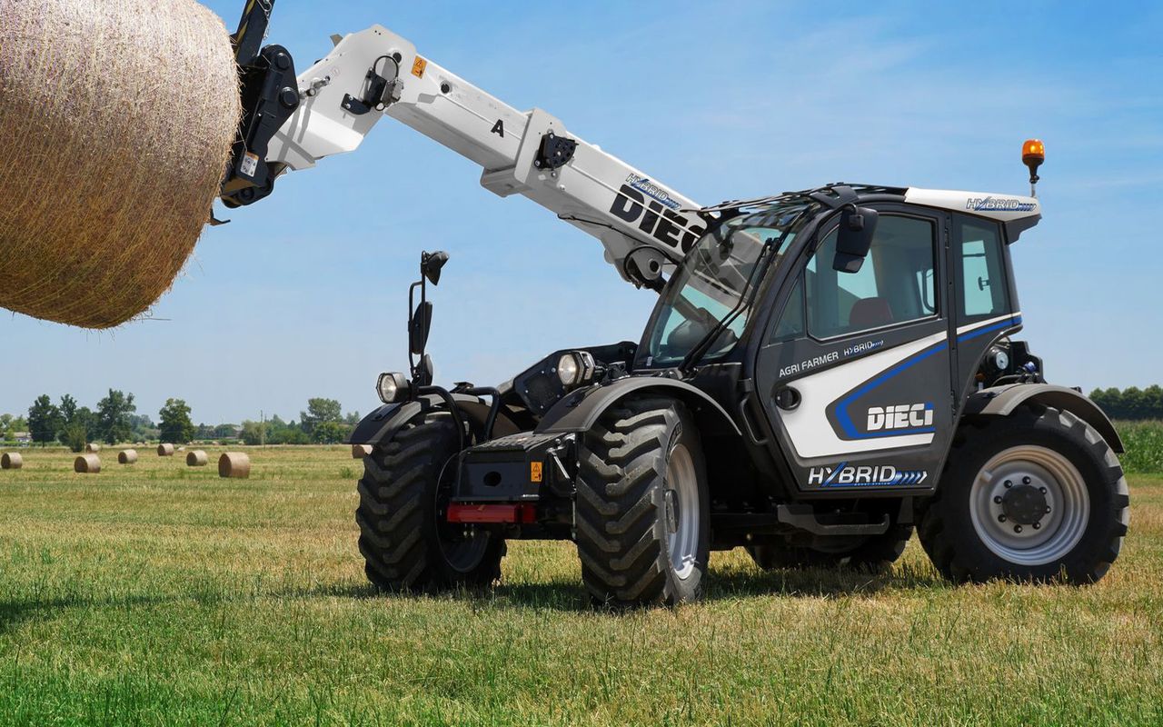 Farm-friendly hybrids take to the stage at EIMA
