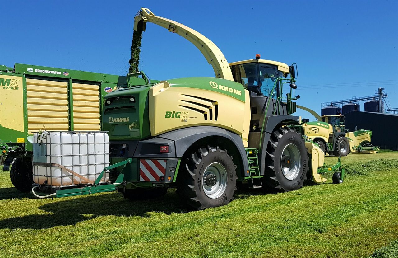 What's the average power of a new self-propelled forager?
