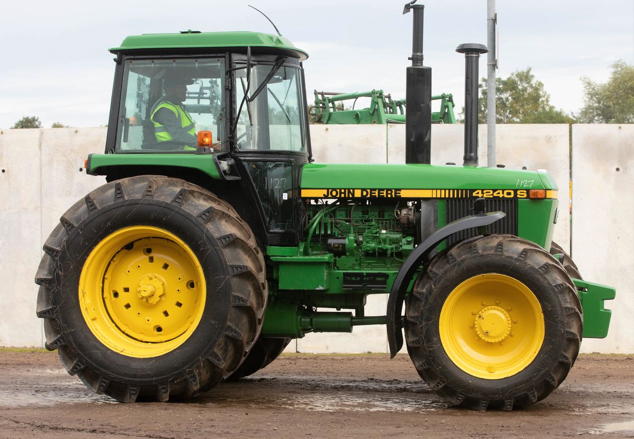 Auction report: Did punters 'fear the Deere' at this monster sale?