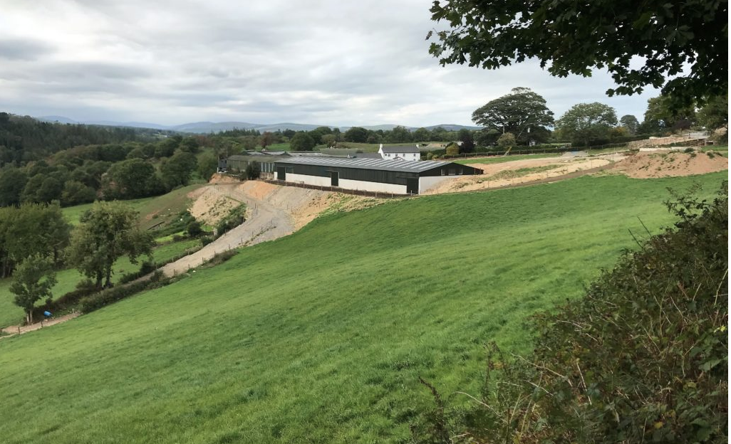 Back in focus: A 60-unit parlour; drafting system; and holding yard under one roof in Co. Wicklow