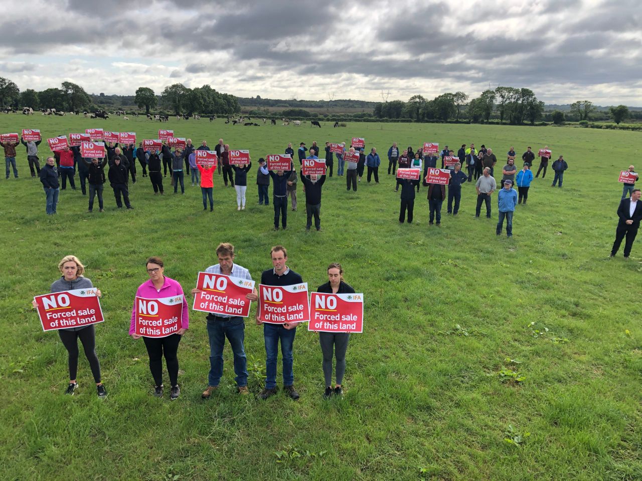 Offaly family seeks compromise to avoid vulture fund sale of family farm