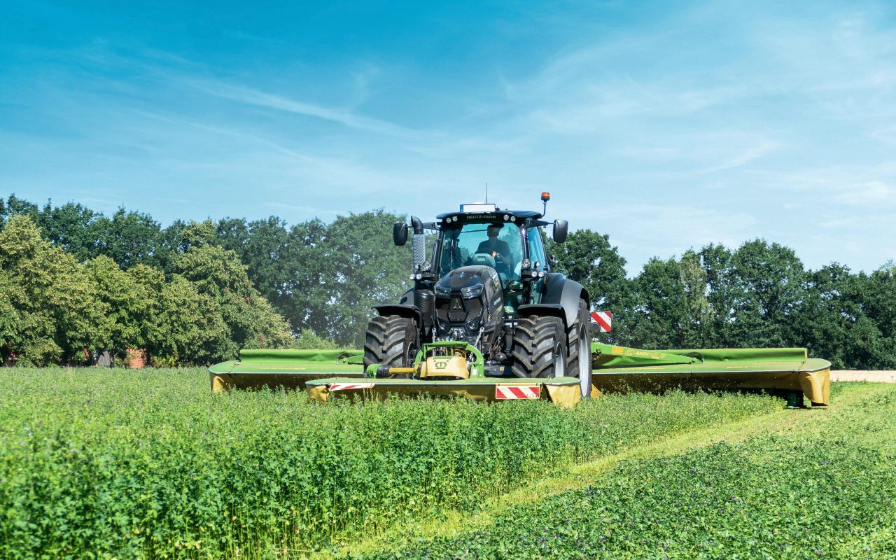 Krone updates B 950 Collect and ISOBUS telemetry