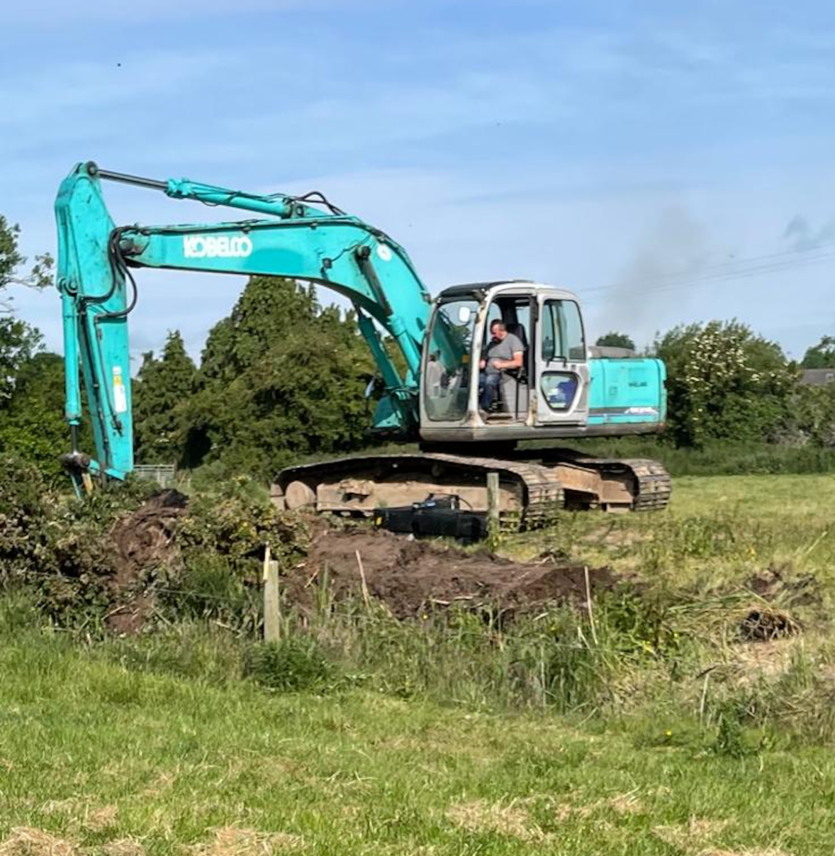 Jigs and Wheels tractor run set up for local hospitalised after wasp attack