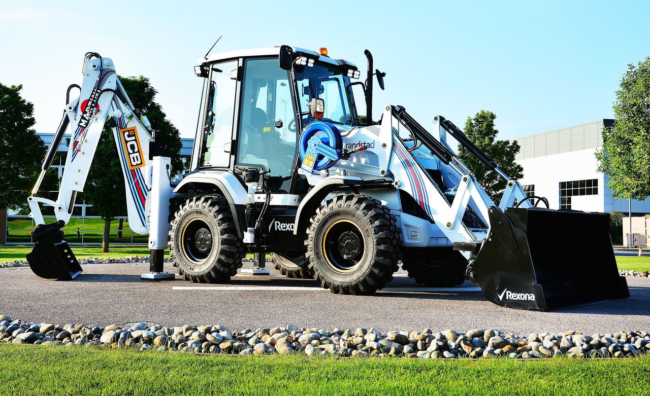 3 eye-catching JCBs to headline at major motor show