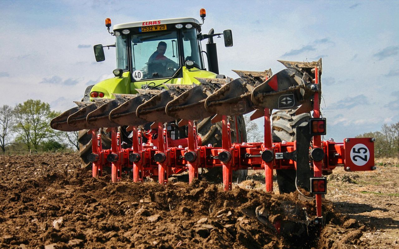 Dealer consolidation leads to manufacturer's cooperation