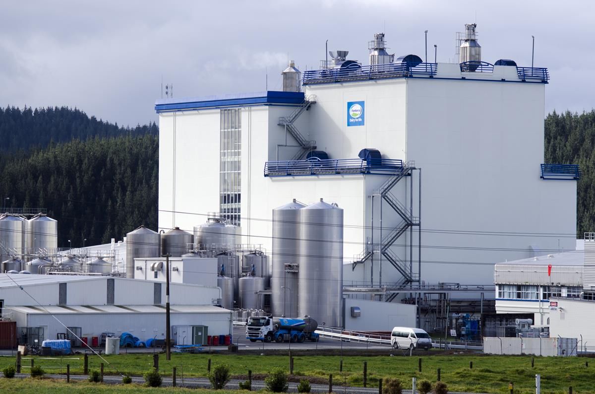 Fonterra sets opening farmgate milk price, farmers resigned to 'another tight season'
