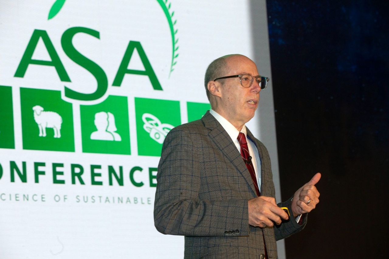 'Consumers have never cared more and known less about food'