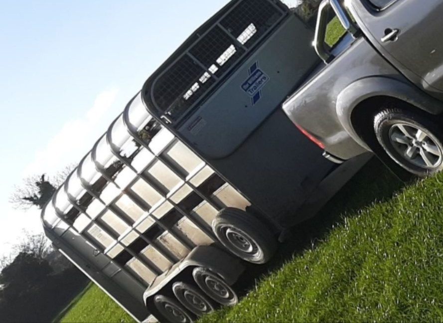Gardaí appeal for info following 'theft of farm and plant machinery'