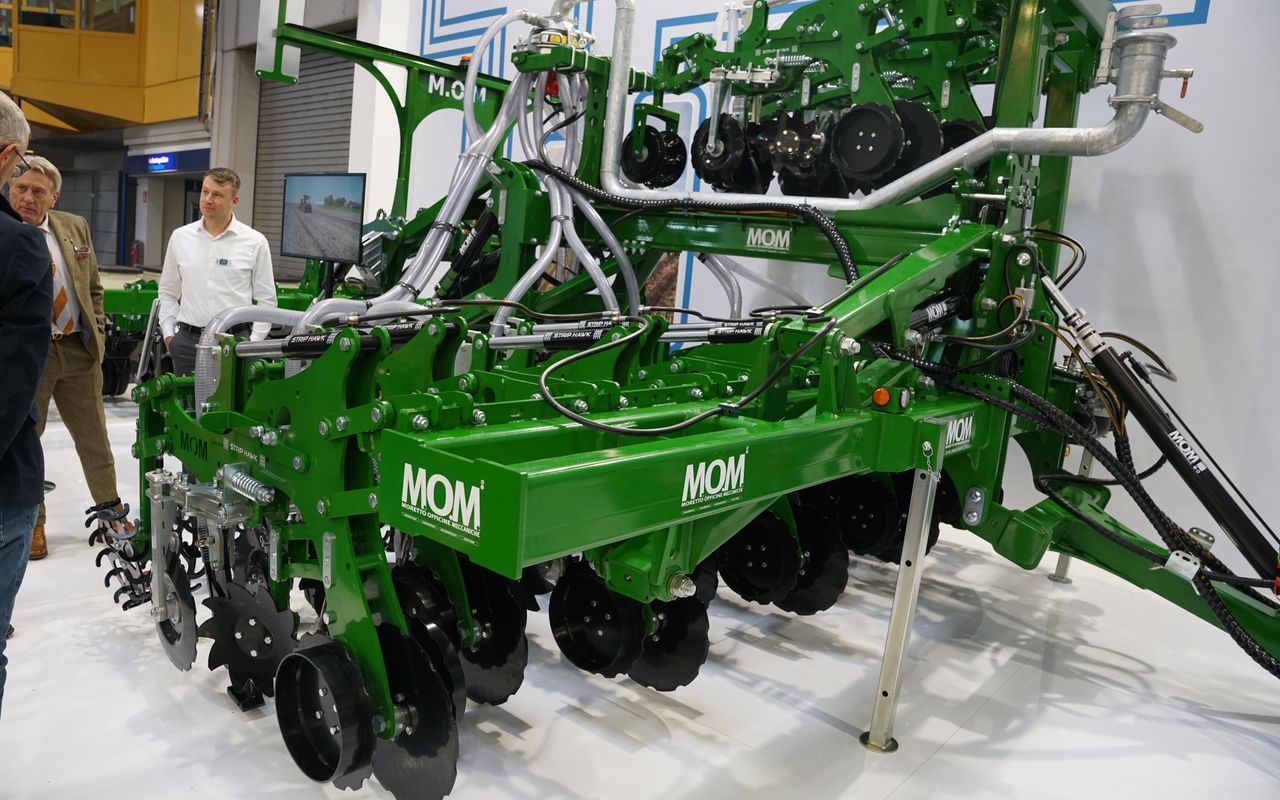 MOM's strip-till machines gain in flexibility and size