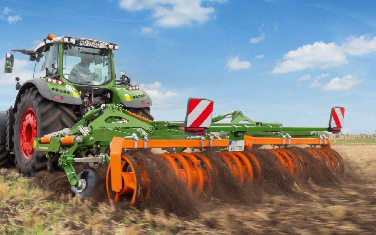 Latest Amazone Cenio cultivator folds for transport