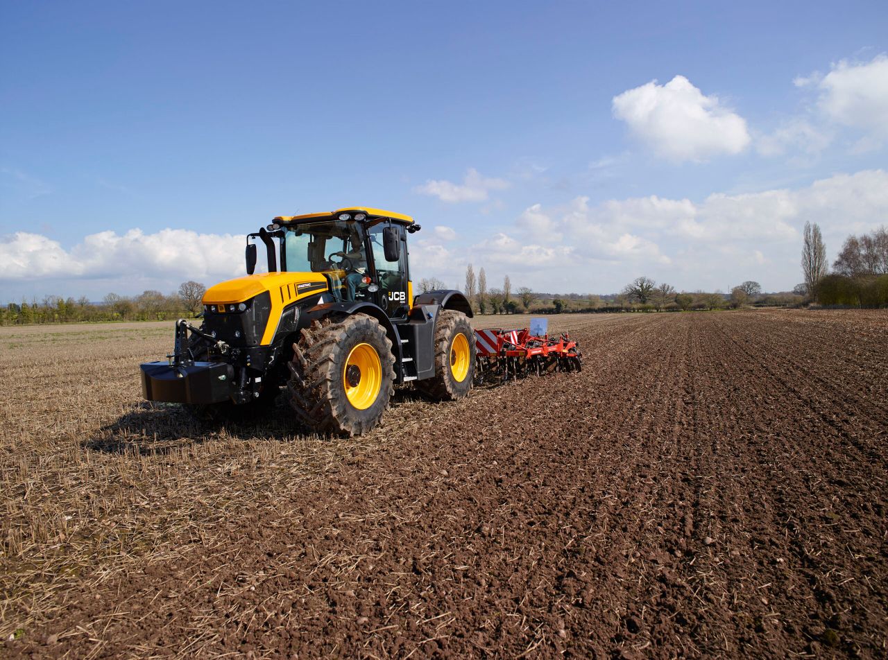 JCB launches all-new Fastrac