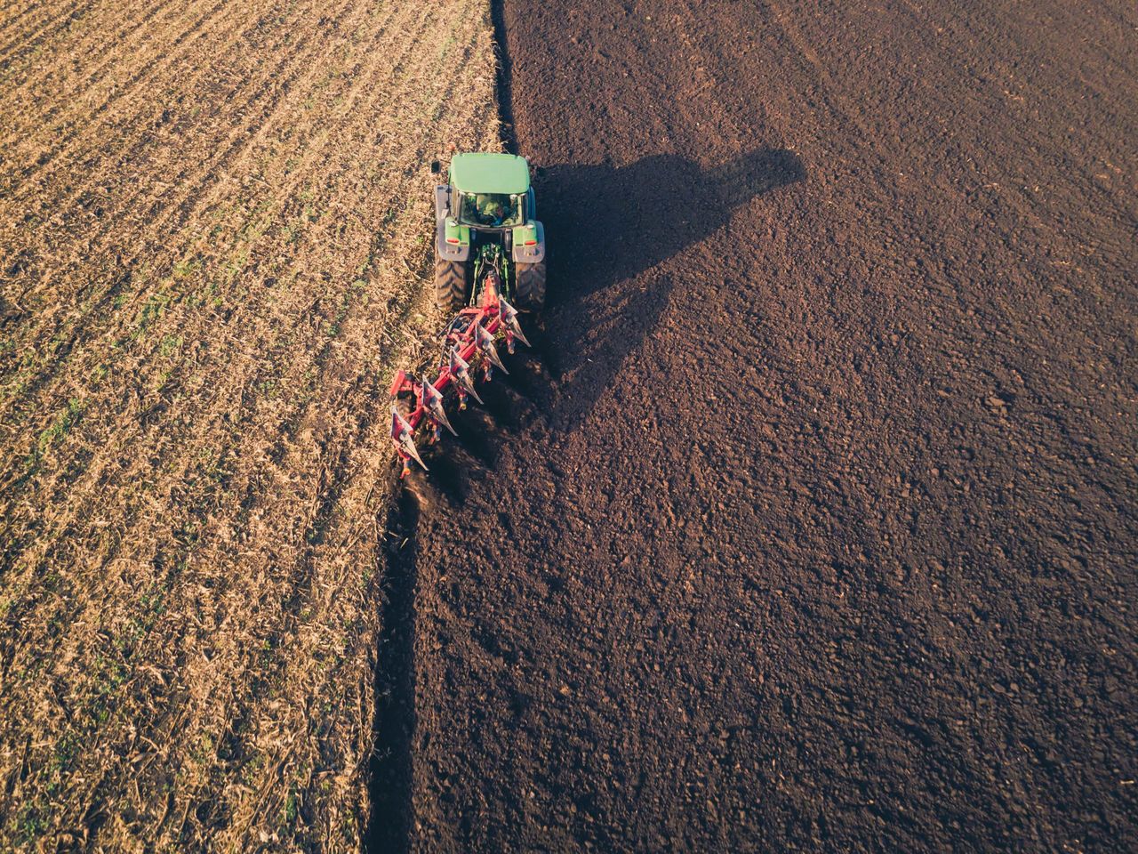 Heydon officially unveils €30m support package for tillage sector