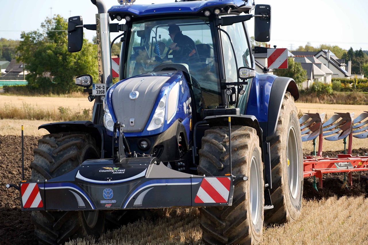 Machinery: Reality bites as CNH income tumbles in Q3