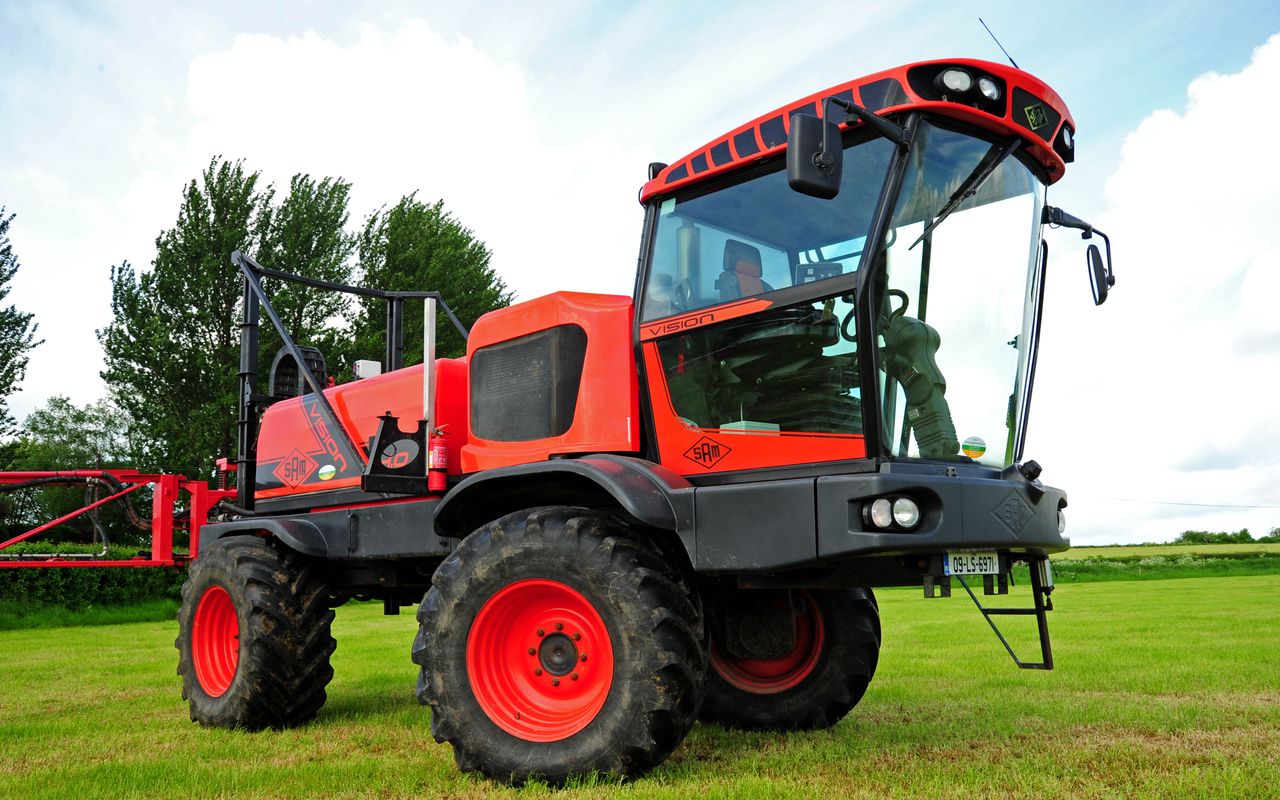 Machinery Focus: Time to trade up to a self-propelled sprayer?