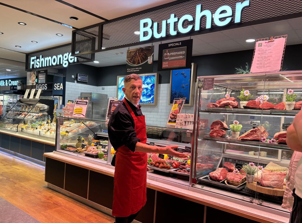Head butcher at Ryan's SuperValu in Togher, Co. Cork David Constant discussed consumer preferences with the young farmers