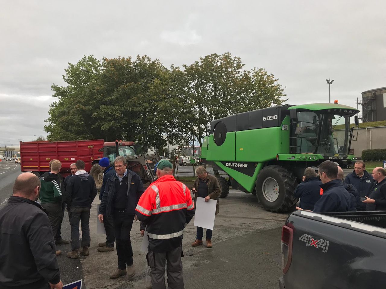 IFA mounts protest at Portlaoise mill over 'unfair grain price'