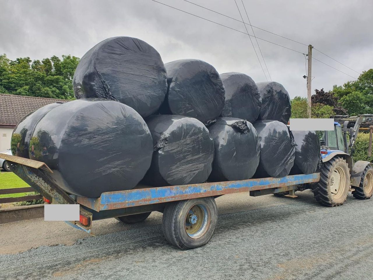 Gardaí remind farmers of road rules when towing bales