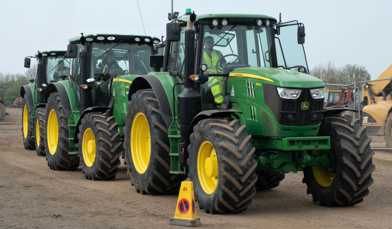 Auction report: John Deere highlights from collective April sale
