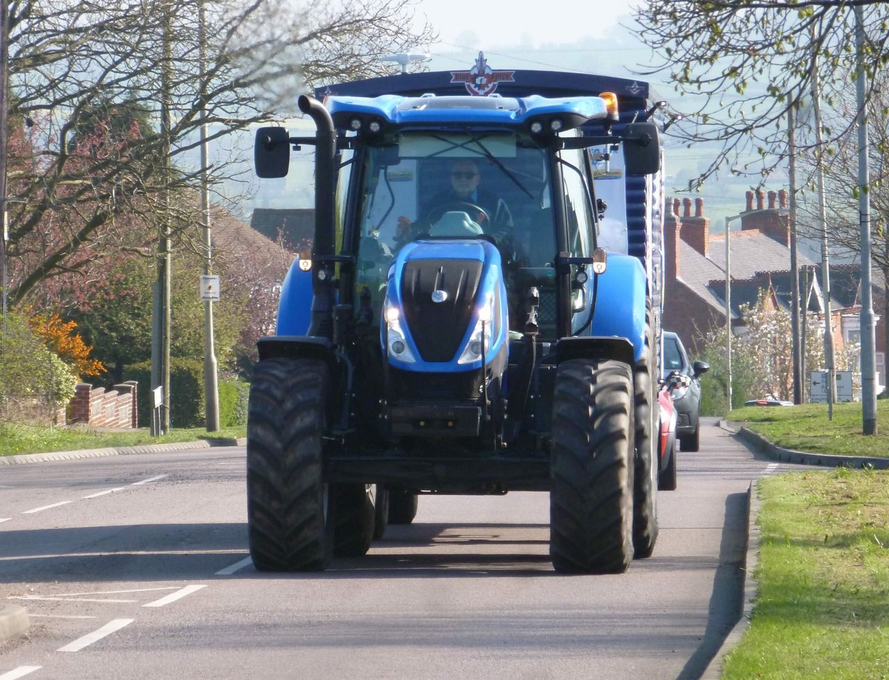 Drivers urged to 'share the road safely' this silage season