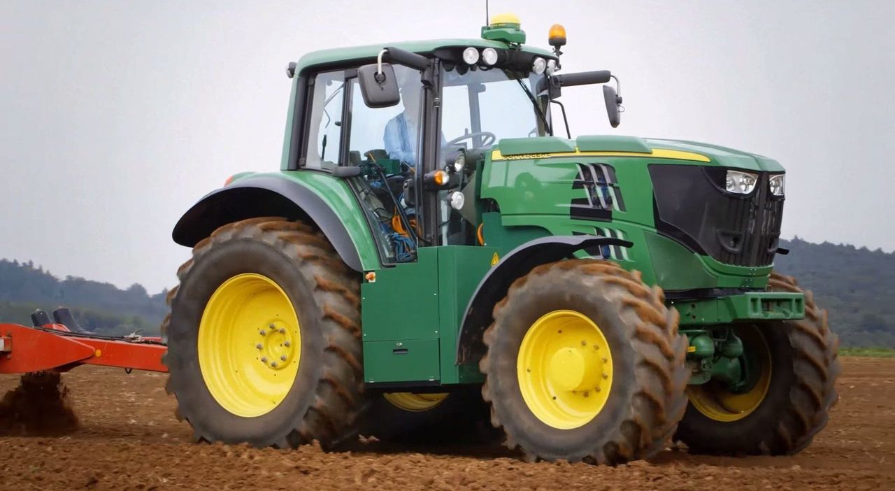 Video: John Deere's fully-electric tractor project update...