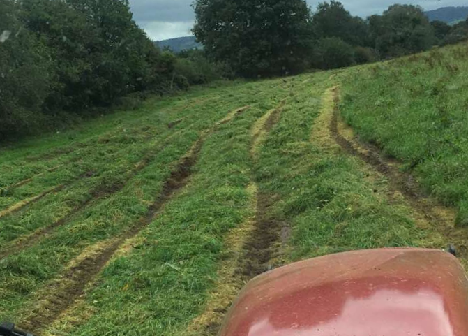 Silage recommences but conditions remain sticky in places
