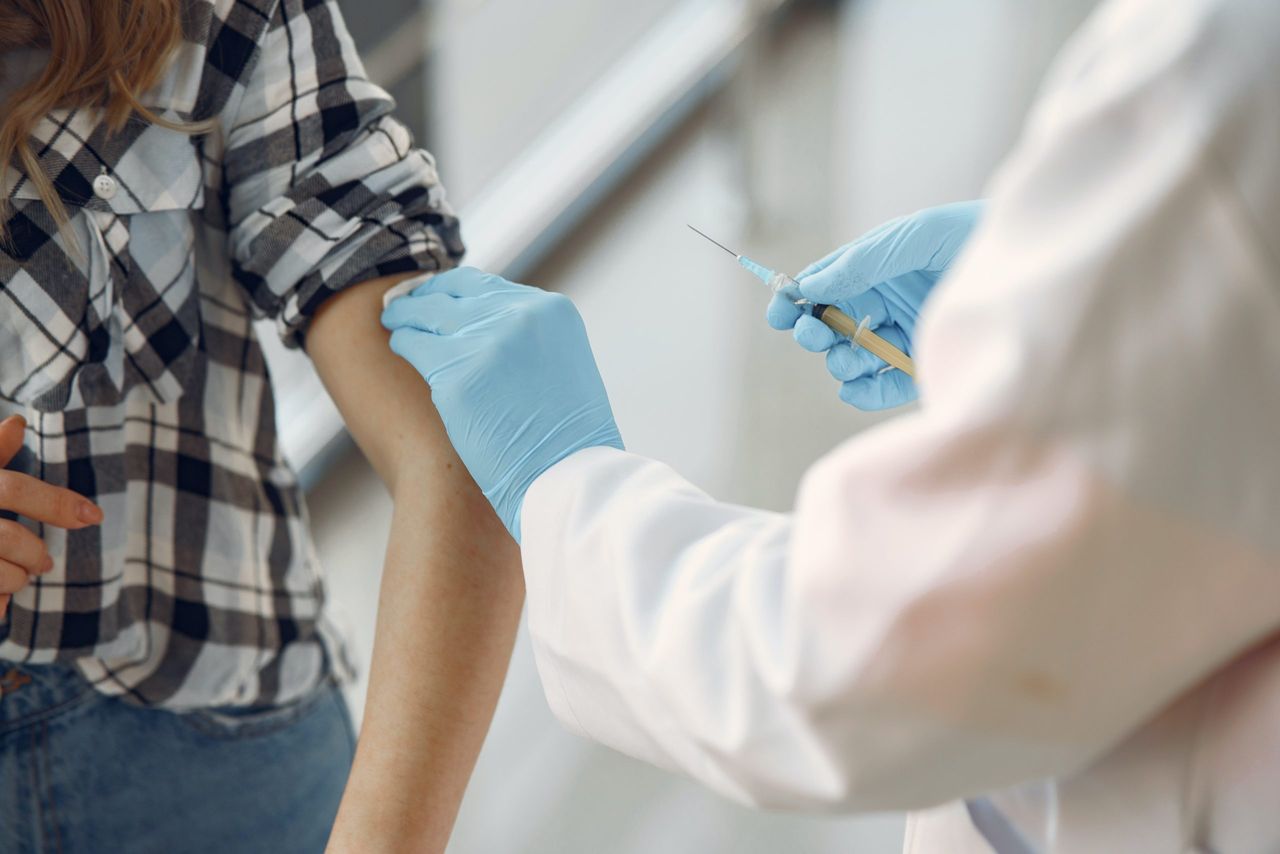 SMEs: Government 'must hold firm on attempts to jump vaccine queue'