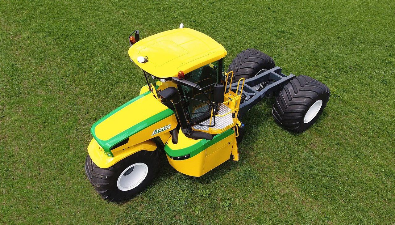 A tractor with a difference: Check out this three-wheeled 'trike'