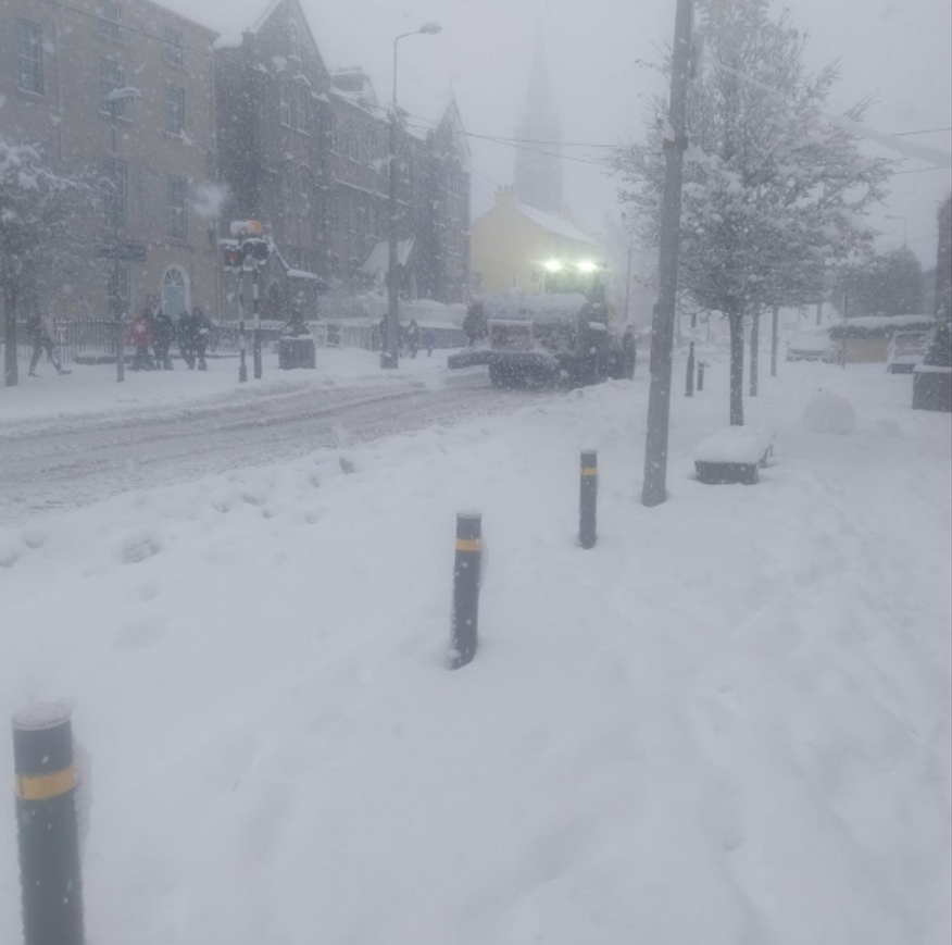 Weather update: Marts forced to close tomorrow and 59,000 premises without power