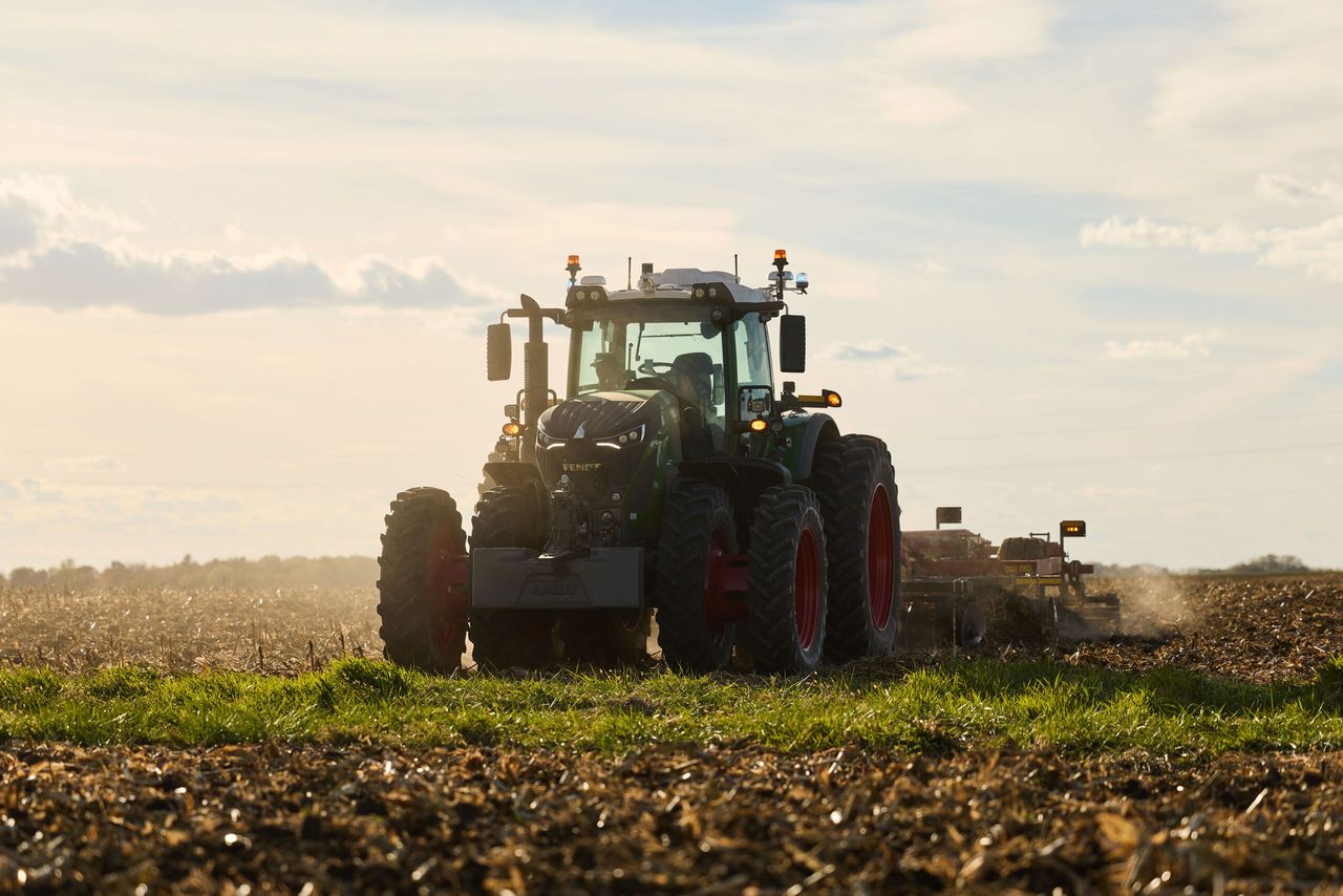 Fendt 900 Vario achieves Level 4 autonomy with PTx OutRun Tillage. Source: Fendt
