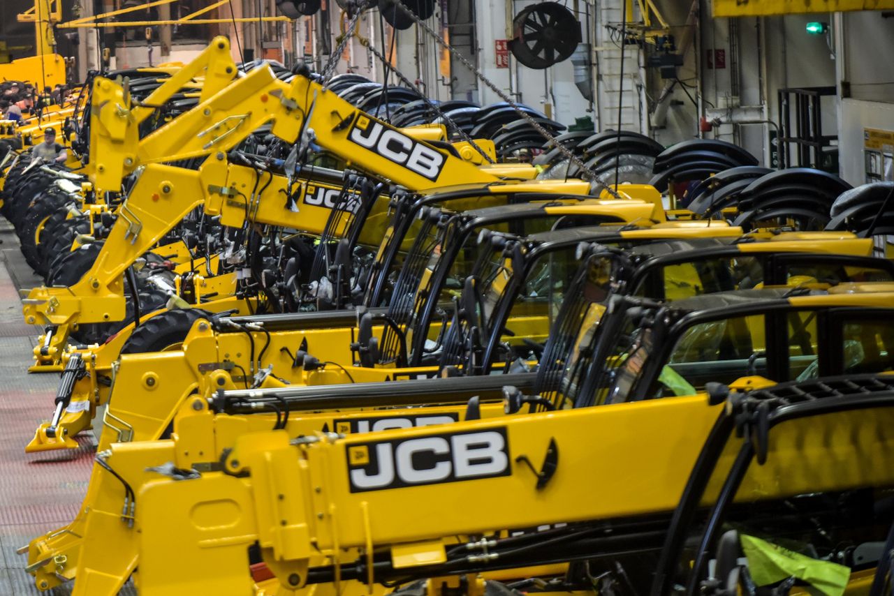 JCB to reduce production due to expected shortages from China