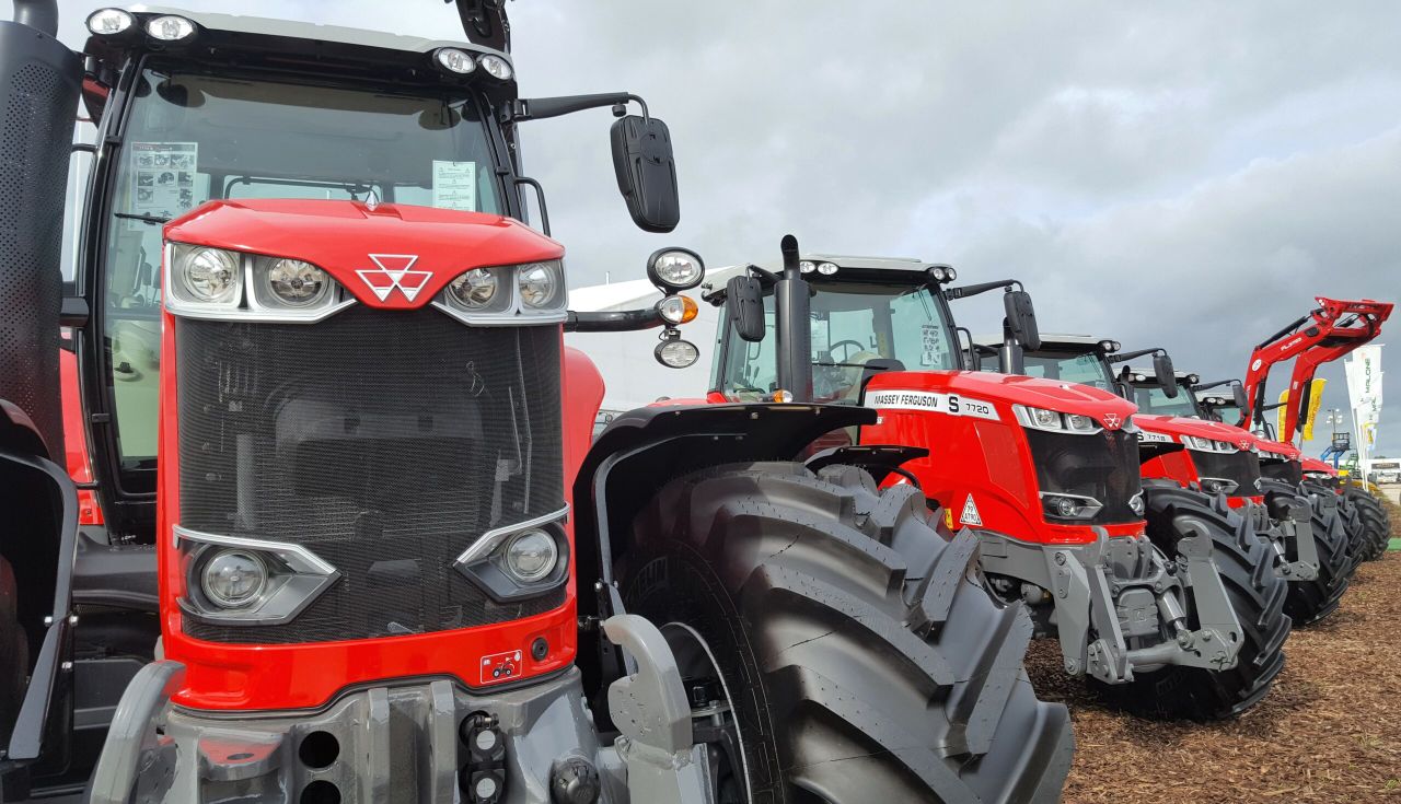 It's official: New MF dealer for north Kilkenny, Carlow and south Kildare