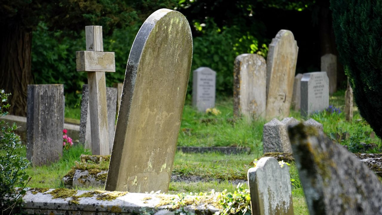 Undertaker calls for planning with farmers on cemetery land