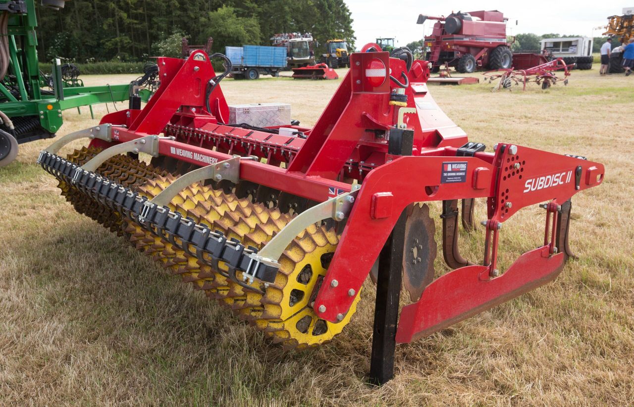 Auction report: Sun-drenched grass and tillage machinery 'knocked down'