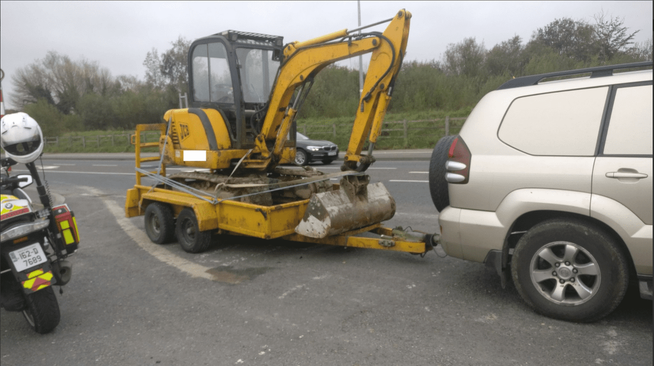 'Stopped in their tracks': Driver receives court summons for incorrect licence