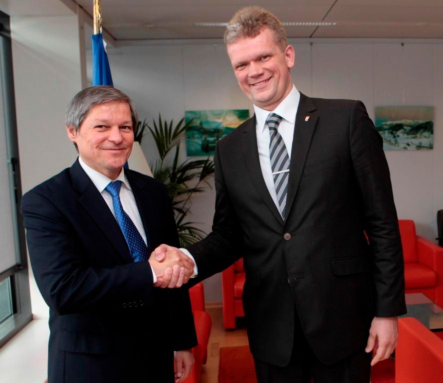 EU Farm Commissioner Dacian Cioloș and Ukraine’s Minister of Agrarian Policy and Food, Ihor Shvaika 