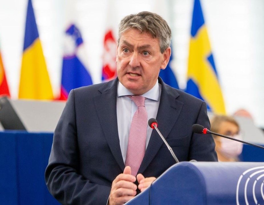 Irish MEP to meet French president over Mercosur